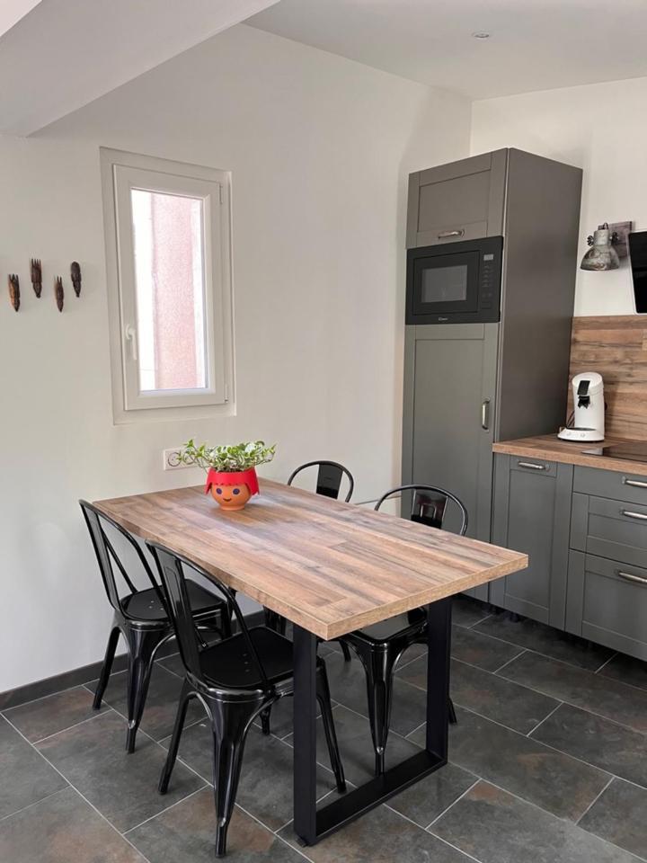 Maisonnette Independante Avec Jardin/Patio Νιμ Εξωτερικό φωτογραφία